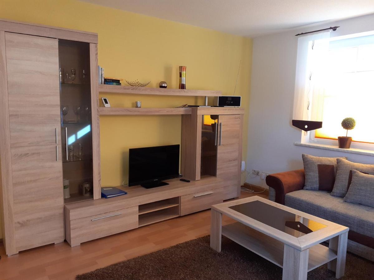 Ferienwohnung - August-Bebel-Str. 19 Oelsnitz  Екстериор снимка